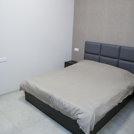 "Royal" Apartment #2 Yerevan Exterior foto