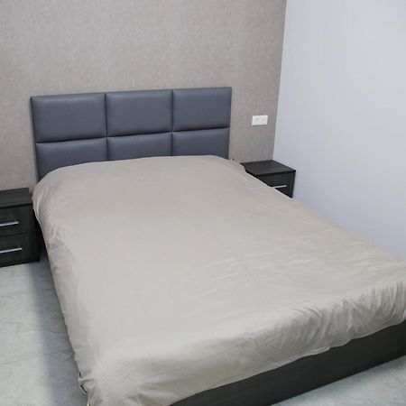 "Royal" Apartment #2 Yerevan Exterior foto