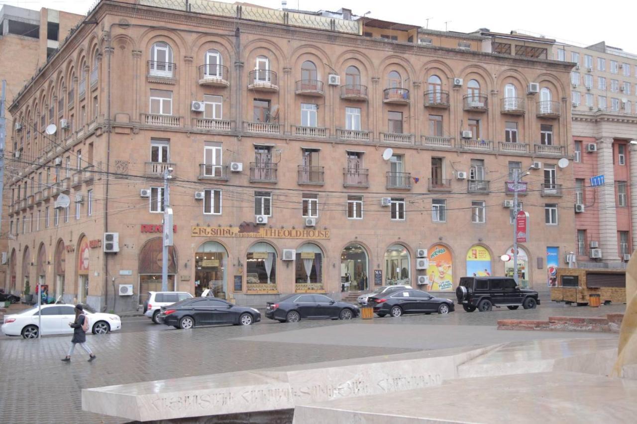 "Royal" Apartment #2 Yerevan Exterior foto
